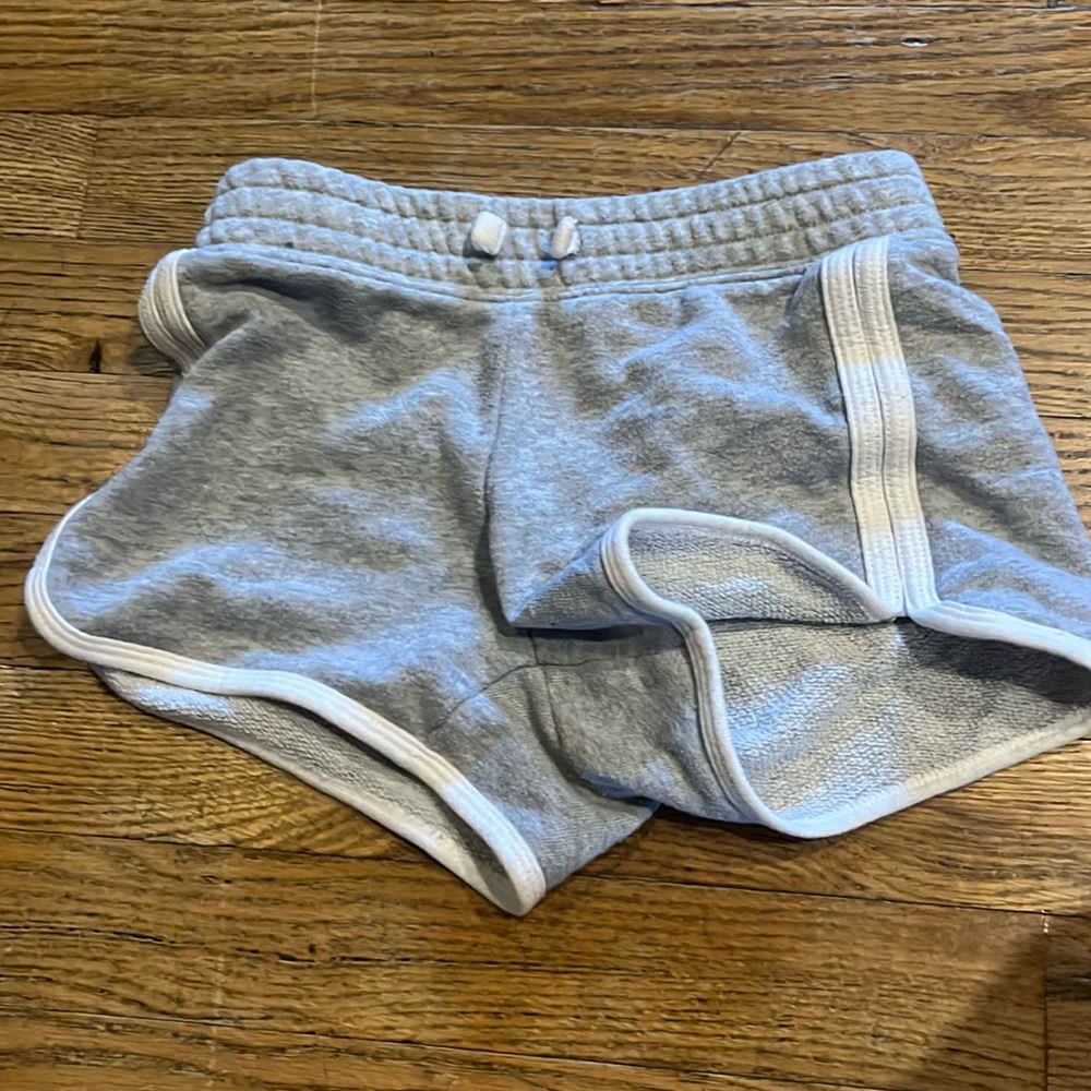 K selling gray and white shorts size M 8 made by favorite Shortie